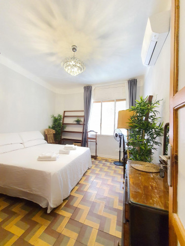 XXL Double Room in a 5-room apartment right in Madrid center, GREAT LOCATION!  - Gallery -  1