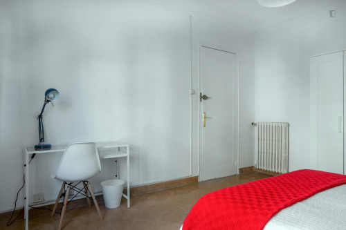 Delightful double bedroom near the Clot metro - Gallery - 15