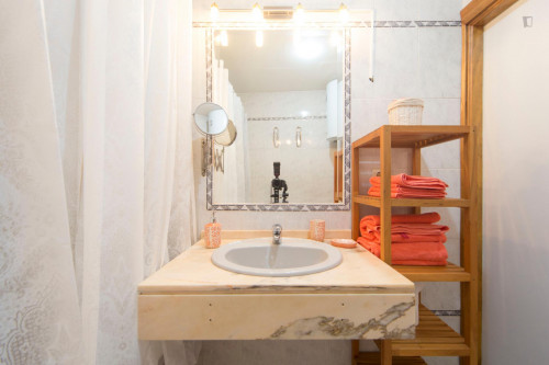 1-Bedroom apartment near Palacio Dar-al-Horra - Gallery - 8