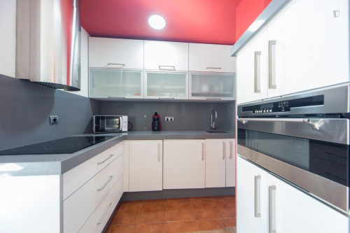 1-Bedroom apartment near Palacio Dar-al-Horra