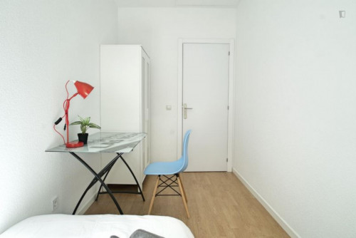 Welcoming single bedroom in large flat, near Universidad Nebrija  - Gallery -  2