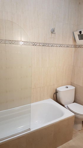 Lovely single bedroom in a 7-bedroom apartment - Gallery - 7