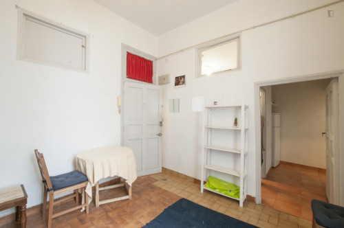 Humble one bedroom apartment near Plaza de Oriente  - Gallery -  3