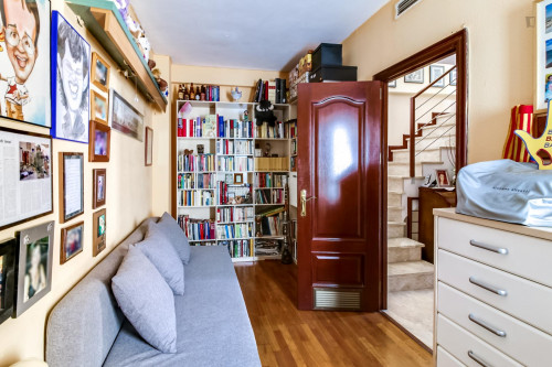 Lovely double bedroom in a beautiful flat with wonderful terrace and barbecue in Sants  - Gallery -  2
