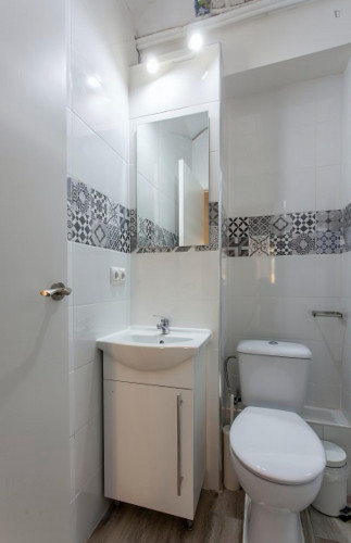 Chic double bedroom near Plaça de la Mare de Déu