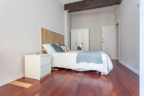 Fantastic Double Bedroom Near Plaça De La Mare De Déu - 2