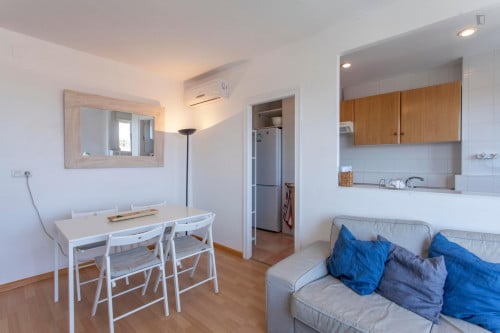 Apartment near the beach Well conected 15 min walking to University - Gallery - 24