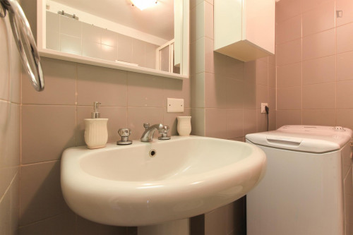 Lovely 1-bedroom flat in proximity of Università Bocconi - Gallery - 13