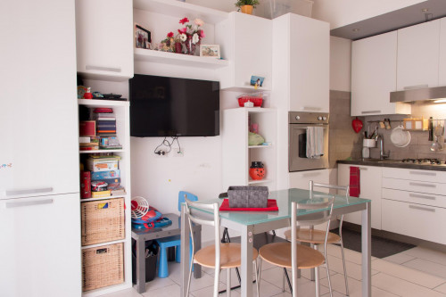 Single bed in a twin bedroom in Sesto San Giovanni - Gallery - 42