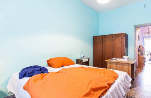 Luminous double room close to San Giovanni metro station