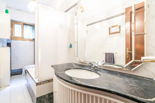 Cool single bedroom near Bonola metro station - Gallery - 29