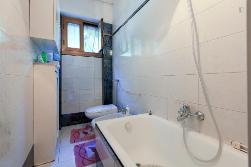 Cool single bedroom near Bonola metro station - Gallery - 32