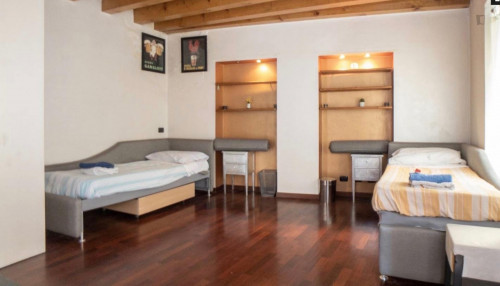 2-bedroom apartment located in Navigli area - Gallery - 6