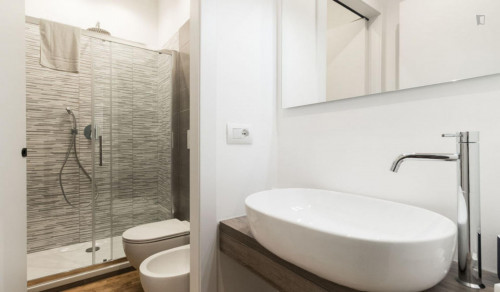 Classy 1-bedroom flat in Porta Venezia - Gallery - 12