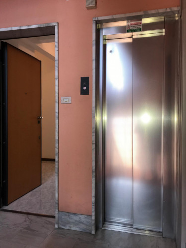 Twin room with private kitchen in 3-bedrooms apartment - Gallery - 5