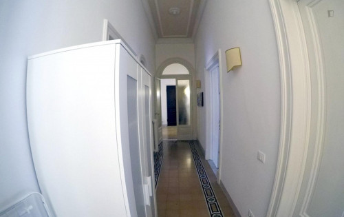 Spacious double bedroom in Florence city centre