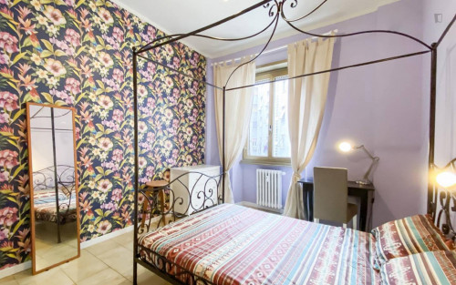 Nice double bedroom in a 3-bedroom apartment in Pigneto  - Gallery -  1