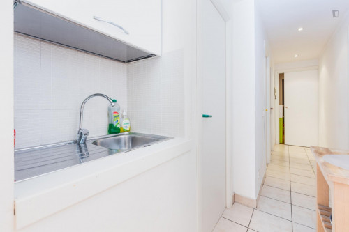 Marvellous single bedroom close to Sapienza Università di Roma only august - Gallery - 8