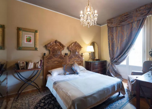 Fancy double bedroom close to Università degli Studi di Firenze  - Gallery -  1
