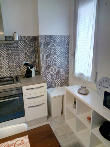 Spacious double bedroom in Novoli area - Gallery - 15
