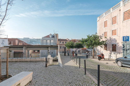 Vintage 1-bedroom apartment in the Mouraria neighbourhood