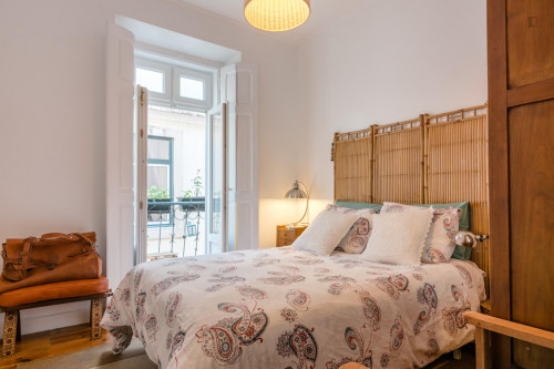 Vintage 1-bedroom apartment in the Mouraria neighbourhood