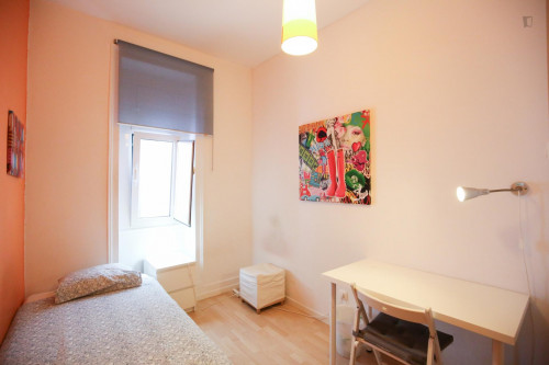 Lovely and bright single bedroom with balcony in city center (Entrecampos) - Gallery - 28