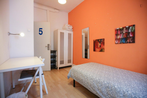 Lovely and bright single bedroom with balcony in city center (Entrecampos) - Gallery - 29