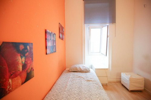 Lovely and bright single bedroom with balcony in city center (Entrecampos) - Gallery - 30