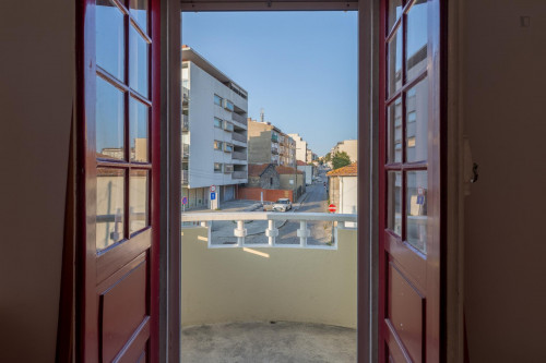 Single bed in a 2 bedroom apartment, in a student condo with garden  - Gallery -  2