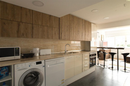 Single ensuite room near Chelas metro station - Gallery - 8