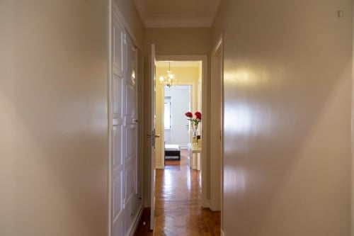 Cool looking 3-bedroom apartment in Arroios - Gallery - 17