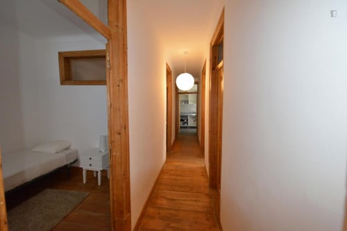 Very nice single bedroom in Santa Apolónia - Gallery - 10