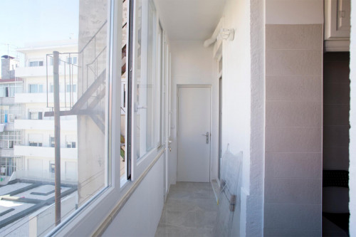 Snug single bedroom in Picoas, central Lisbon - Gallery - 5