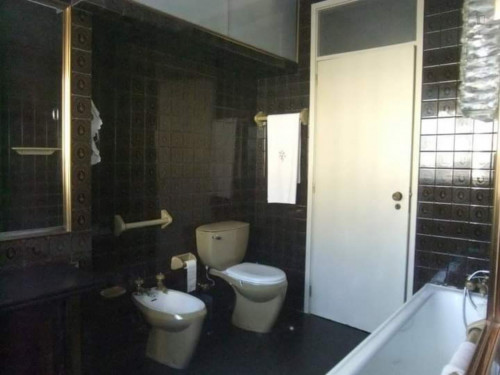 Double bedroom in a 5-bedroom apartment near Marquês metro station - Gallery - 12