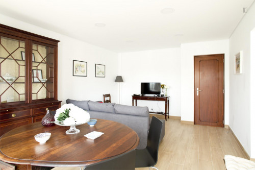 Modern 1-bedroom flat in Lumiar, near Instituto Superior de Educação e Ciências - Gallery - 6