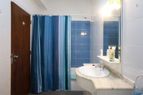 Quality 2-bedroom with GARAGE - Gallery - 8