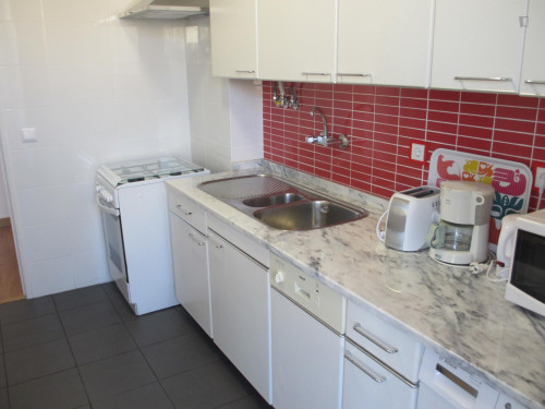 Quality 2-bedroom with GARAGE - Gallery - 12
