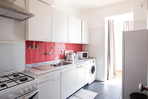 Quality 2-bedroom with GARAGE - Gallery - 9
