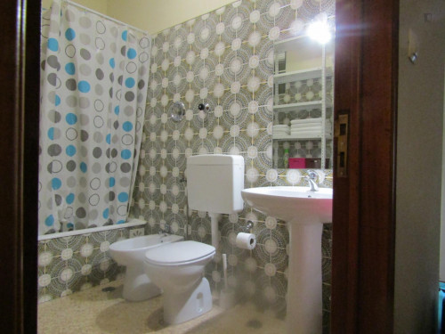 Comfortable 4 bedroom apartment in Benfica - Gallery - 15