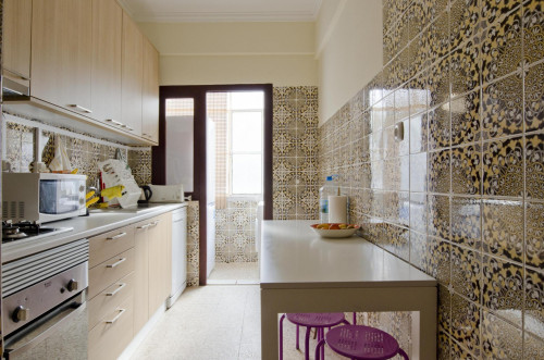 Comfortable 4 bedroom apartment in Benfica - Gallery - 24