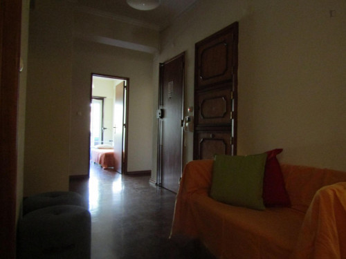Comfortable 4 bedroom apartment in Benfica
