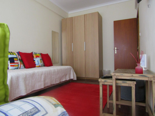  Comfortable 4 Bedroom Apartment In Benfica  -  Comfortable 4 bedroom apartment in Benfica  - Gallery -  2