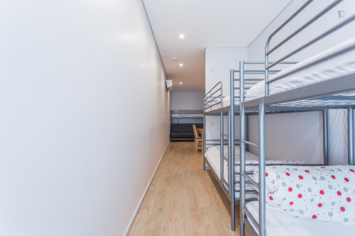 Cosy apartment next to Escola Superior de Música, Artes e Espectáculo - Gallery - 25