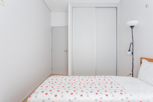 Cosy apartment next to Escola Superior de Música, Artes e Espectáculo - Gallery - 14