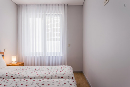 Cosy apartment next to Escola Superior de Música, Artes e Espectáculo - Gallery - 17