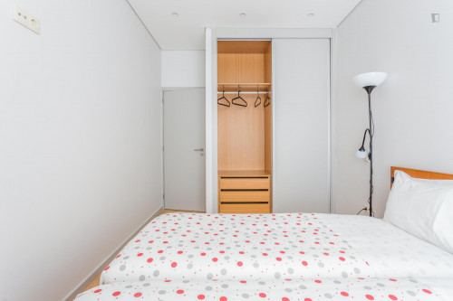 Cosy apartment next to Escola Superior de Música, Artes e Espectáculo - Gallery - 15