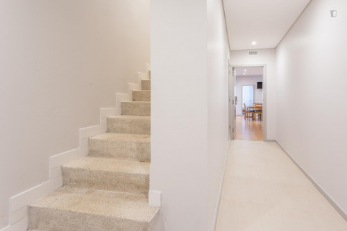 Cosy apartment next to Escola Superior de Música, Artes e Espectáculo - Gallery - 7
