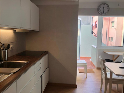 Cosy double ensuite bedroom in Penha de França - Gallery - 2