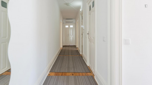 Elegant double bedroom near Porto's Universidade Lusíada